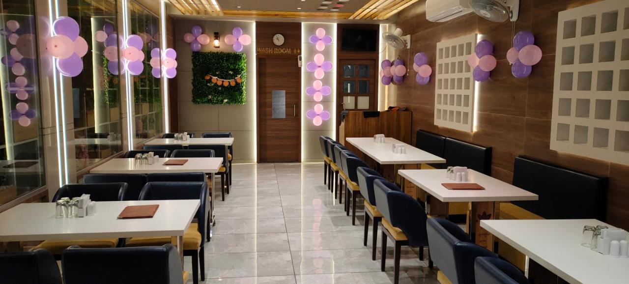 Hotel Viram Pārdi エクステリア 写真